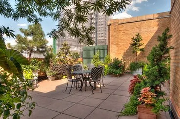 Rented by Corcoran | media 12