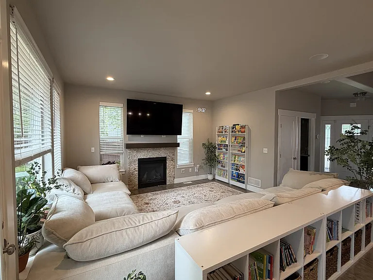 13475 Charmley Cir — Photo 9