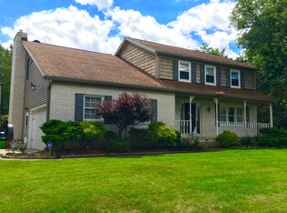 8974 Acre Dr, Northfield, OH 44067