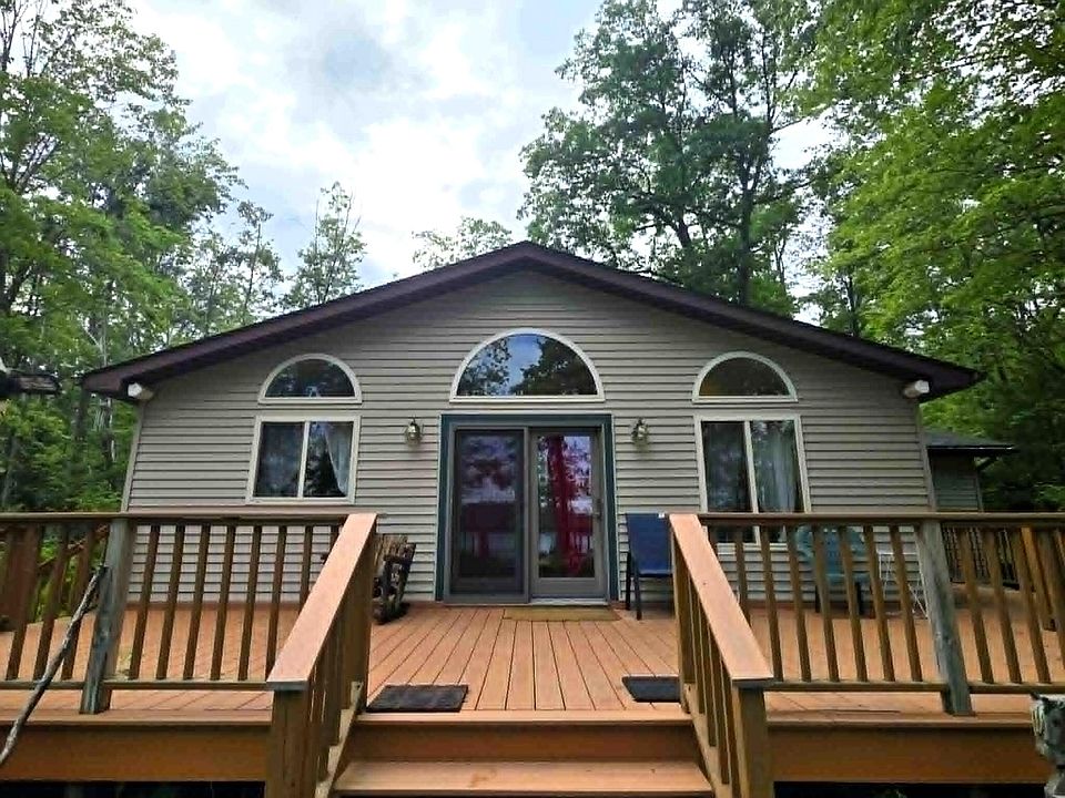 1st image of 18975 Red Pine Dr
