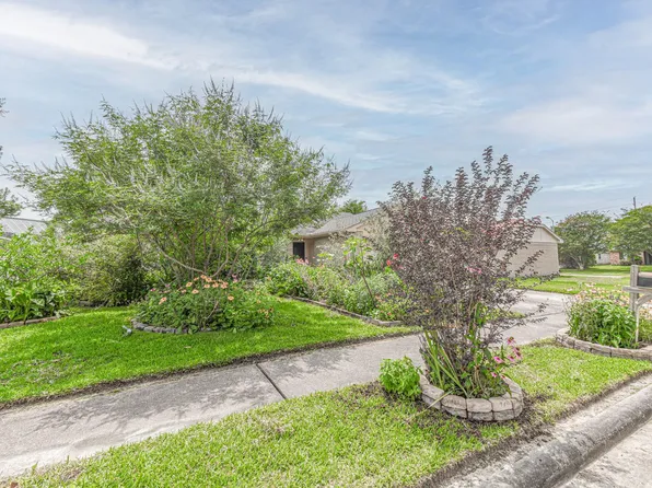 3627 Cheaney Dr, Houston, TX 77066