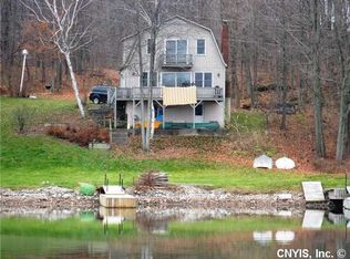 421 River Ledge Rd, Hammond, NY 13646