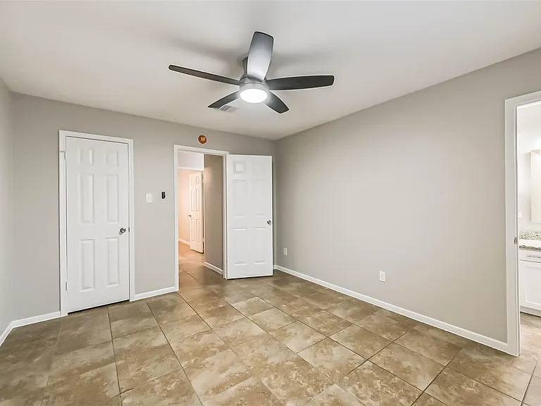 18515 Meadows Way Dr — Photo 16