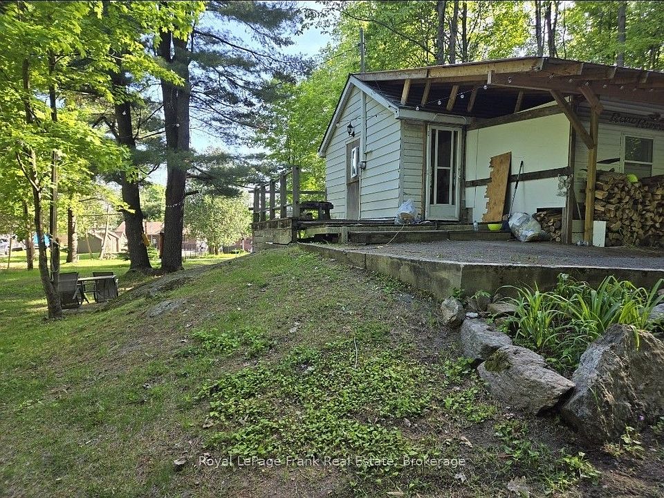2nd image of 83 Powell Bay Rd