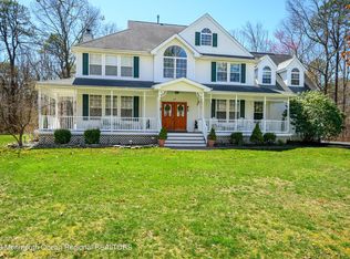 22 Amanda Ln, Howell, NJ 07731