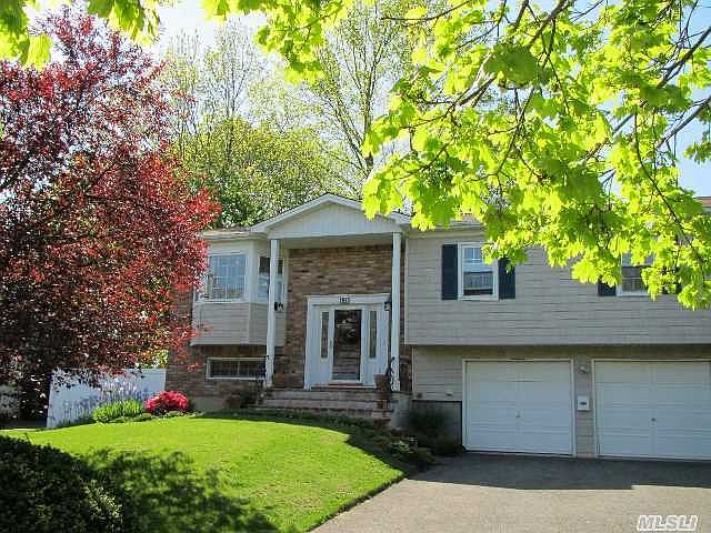 1st image of 54 Carnegie Dr