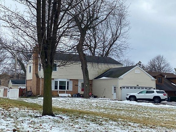 5th image of 38025 N Academy Dr