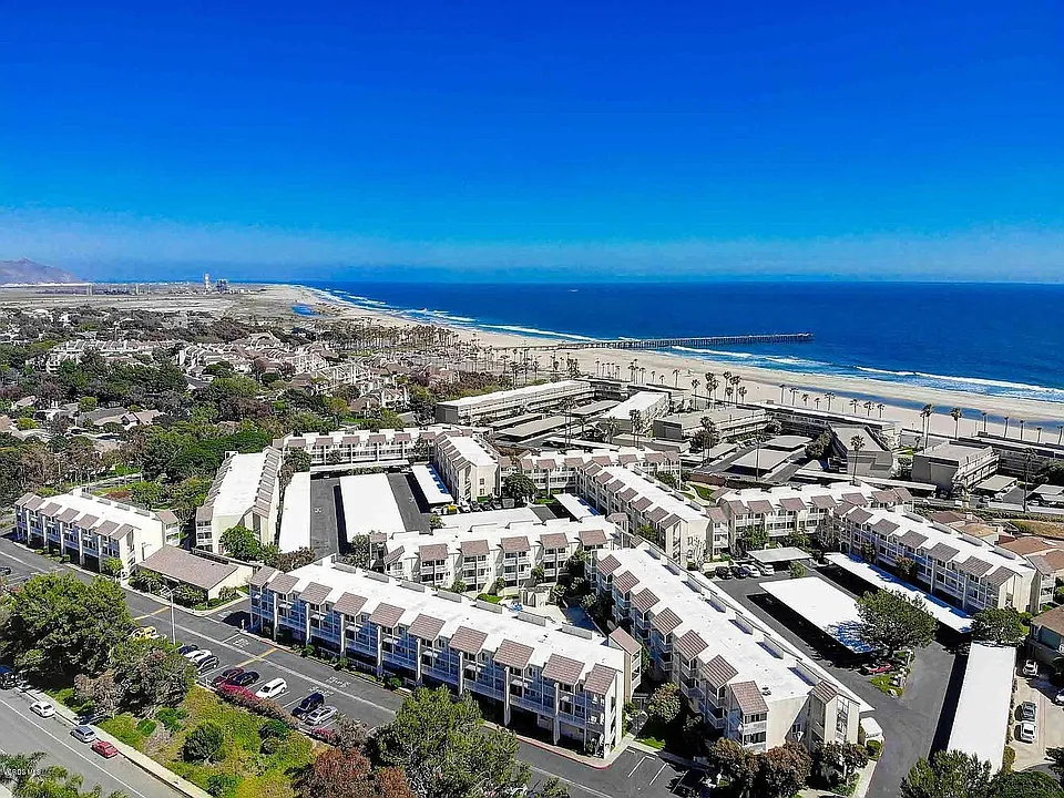 225 S Ventura Rd #100