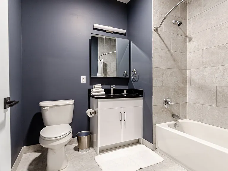 Lakeside Residence — Photo 12