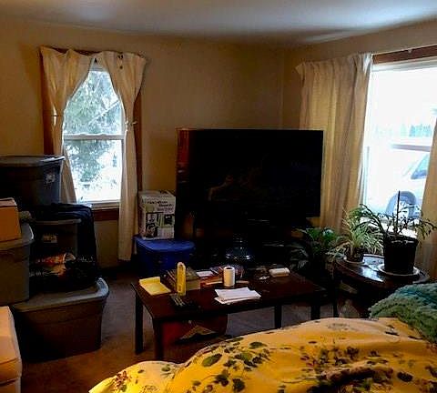5th image of 9773 Ridge Rd
