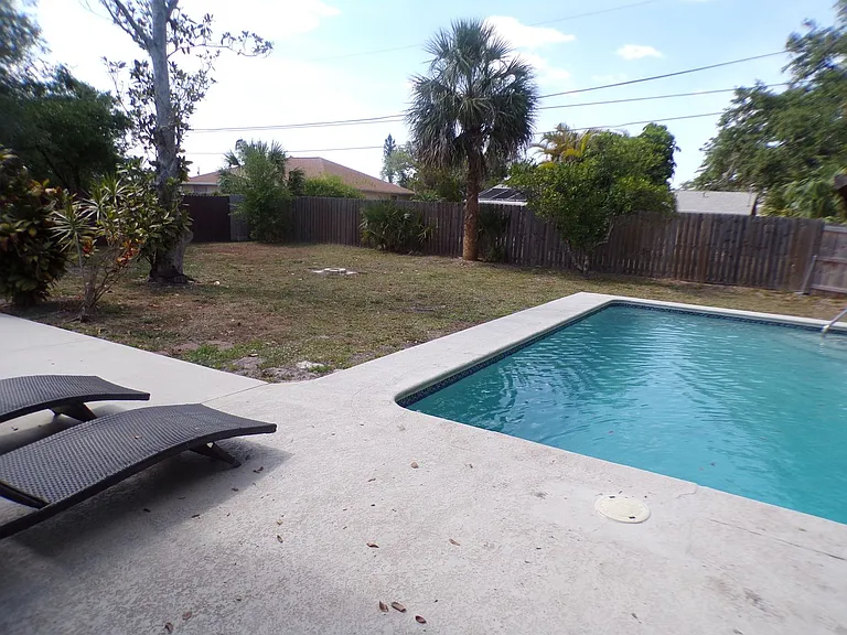 1148 Salina Ave — Photo 26