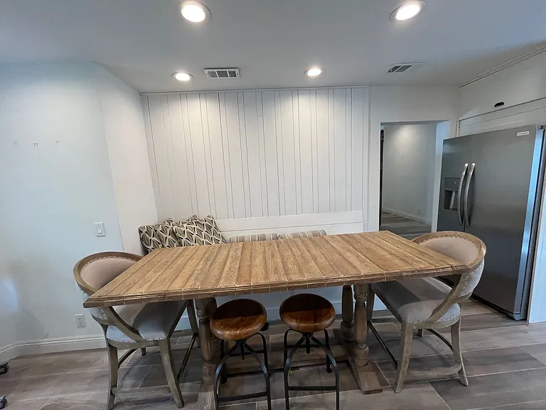 289 Vista Royale Cir W — Photo 28