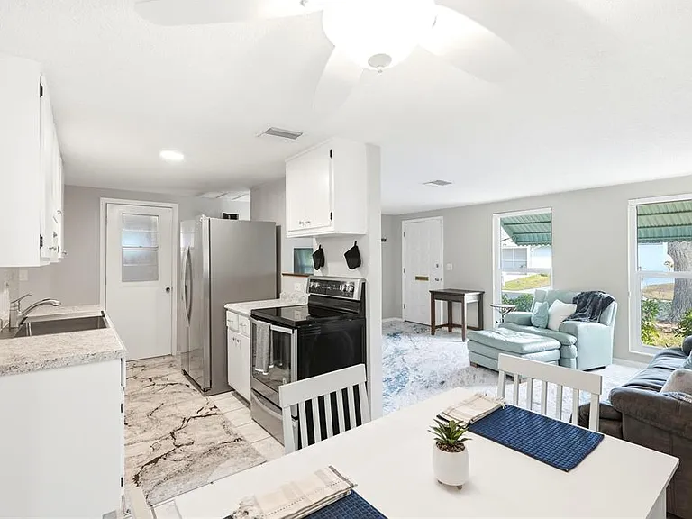 1008 Heron Ct — Photo 5