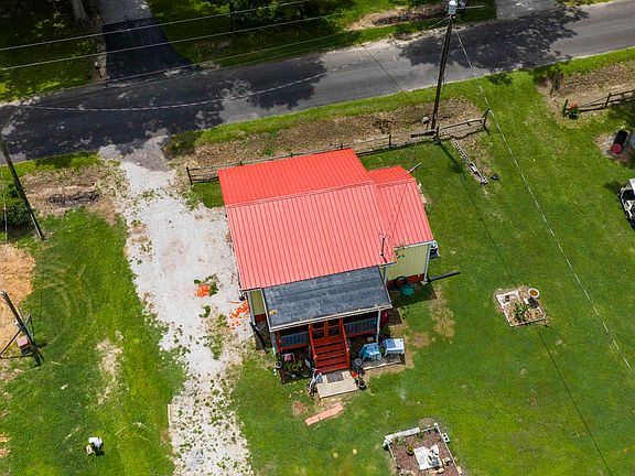 3rd image of 124 Landing Rd