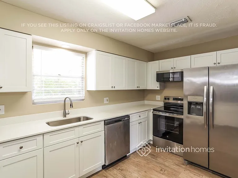 117 Ridgefield Ct — Photo 7