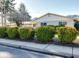 47792 W 2nd St, Oakridge, OR