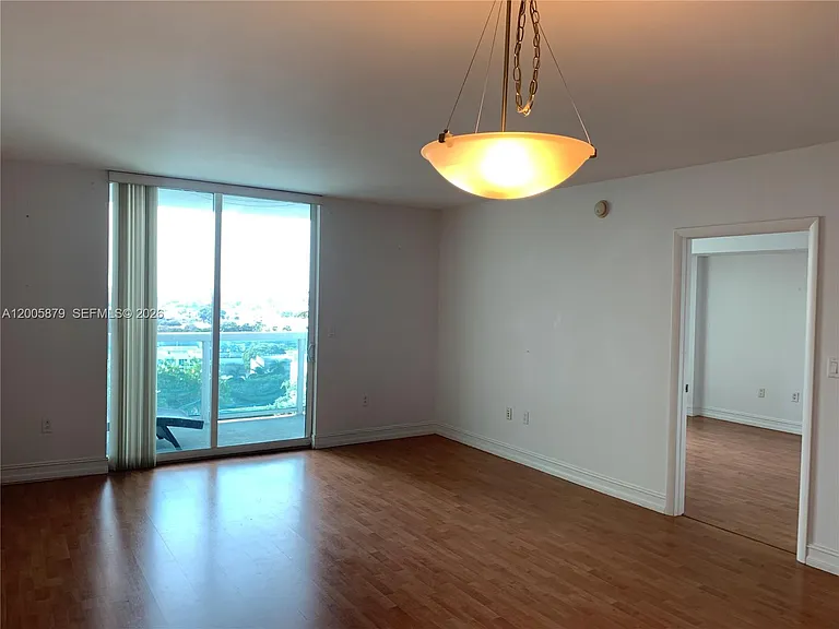 1800 N Bayshore Dr #1506 — Photo 4