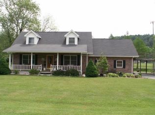 210 Wilson Ave, Mountain City, TN 37683