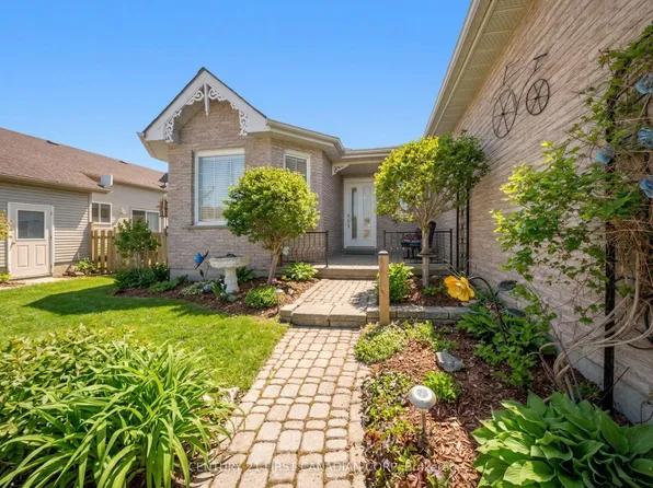 257 Fennel St, Blandford Blenheim, ON N0J 1S0