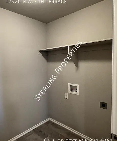 12928 NW 4th Ter — Photo 24