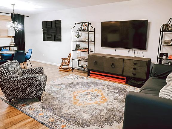 5th image of 1209 N Kent Rd