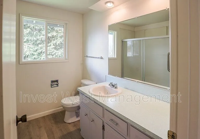 2920B Harney St — Photo 10