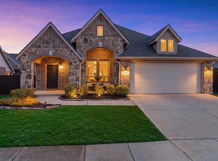 9328 Amistad Ln, Argyle, TX 76226