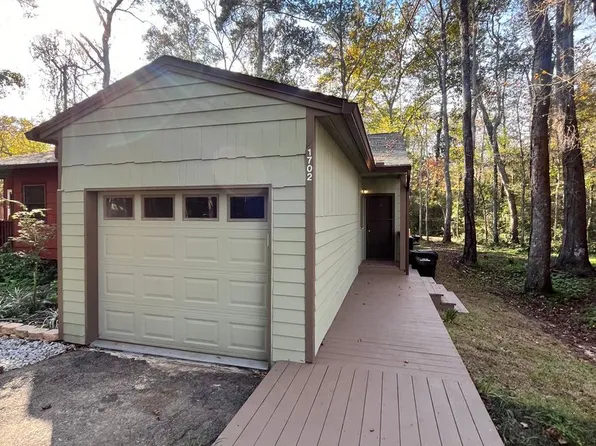 1702 Beechwood Cir N, Tallahassee, FL 32301