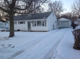 306 E 8th St, Brookston, IN 47923