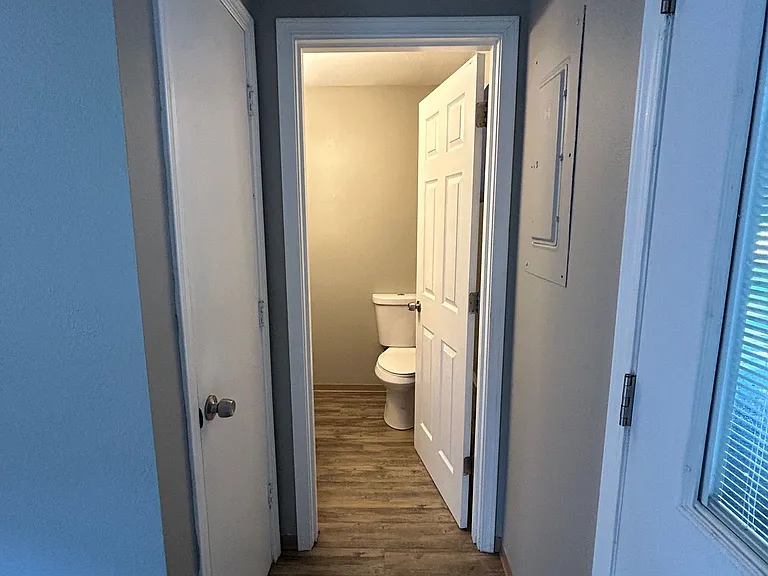 1516 N Brook Ct — Photo 6