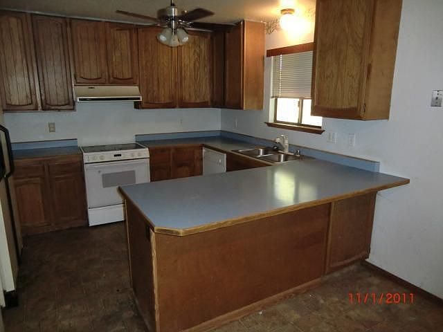 2nd image of 1711 Pepperland Rd