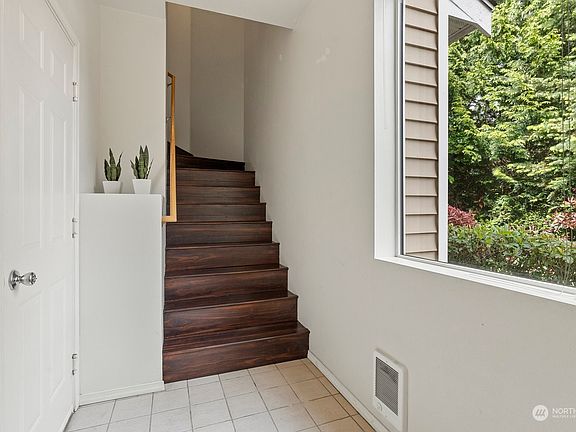 4th image of 21907 42nd Avenue S #204