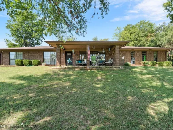 817 Arkansas St, Van Buren, AR 72956