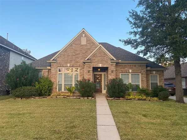19518 Creek Bend Dr, Spring, TX 77388