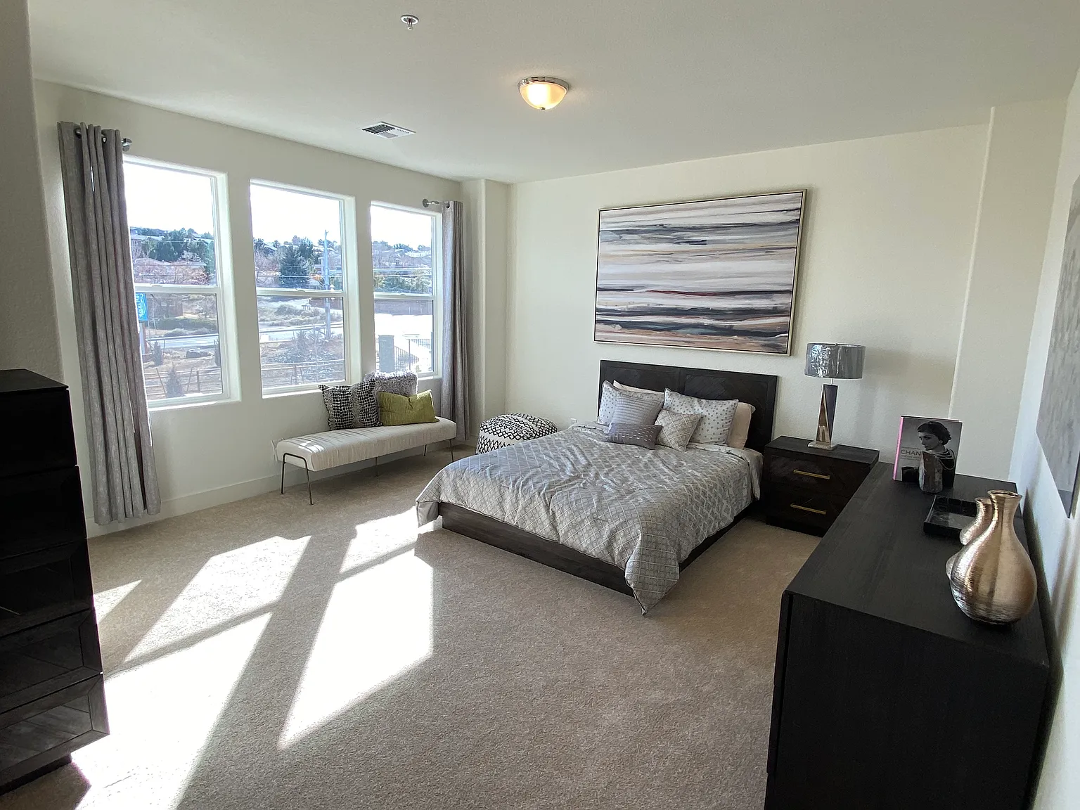 3 bed, 2.5 bath, 1774 sqft, $2,600 — Photo 3