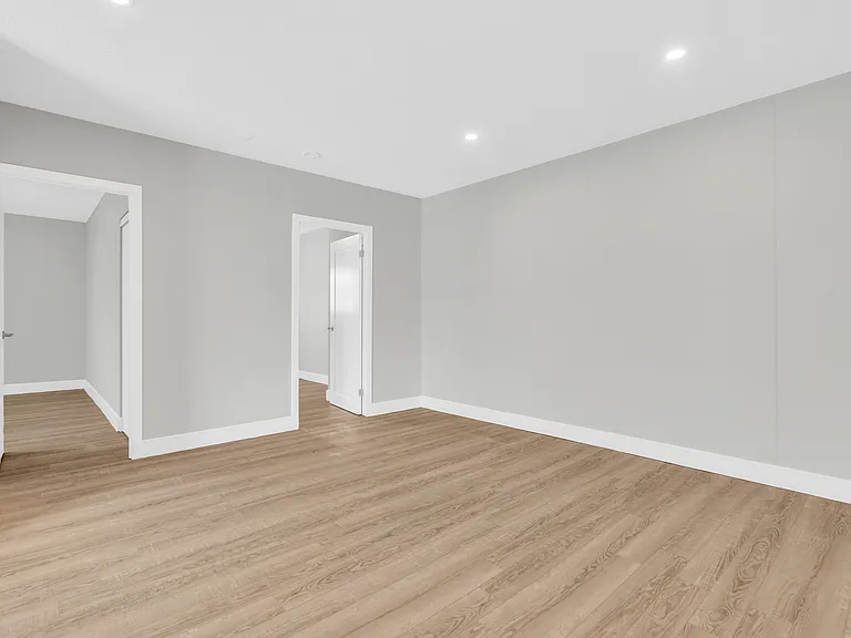 1220 Hamilton St #3 — Photo 4