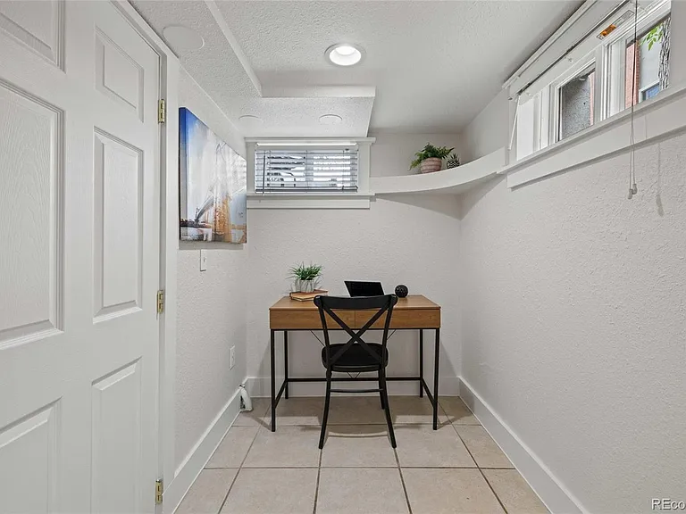 633 S Lincoln St — Photo 15