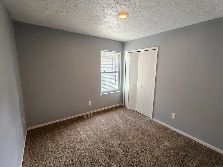 405 Homestead St — Photo 20