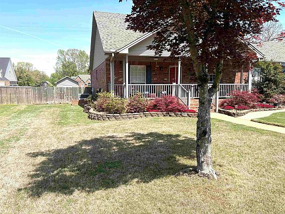 3rd image of 600 River Oaks Blvd