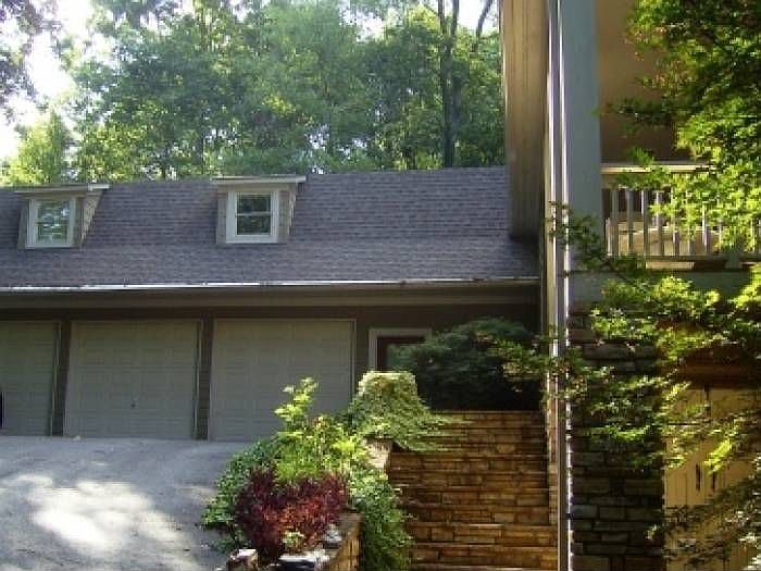 1st image of 4042 Pineview Dr SE