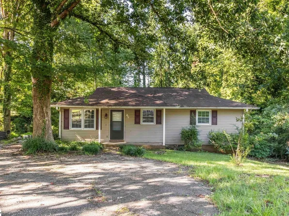 102 Padgett Ct, Wellford, SC 29385