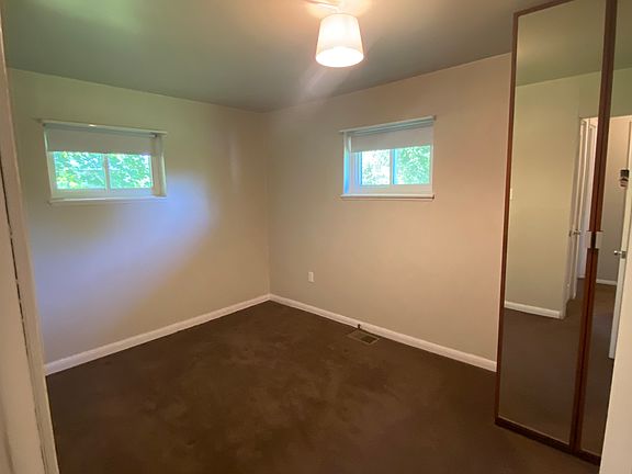 4th image of 403 Cornell Rd