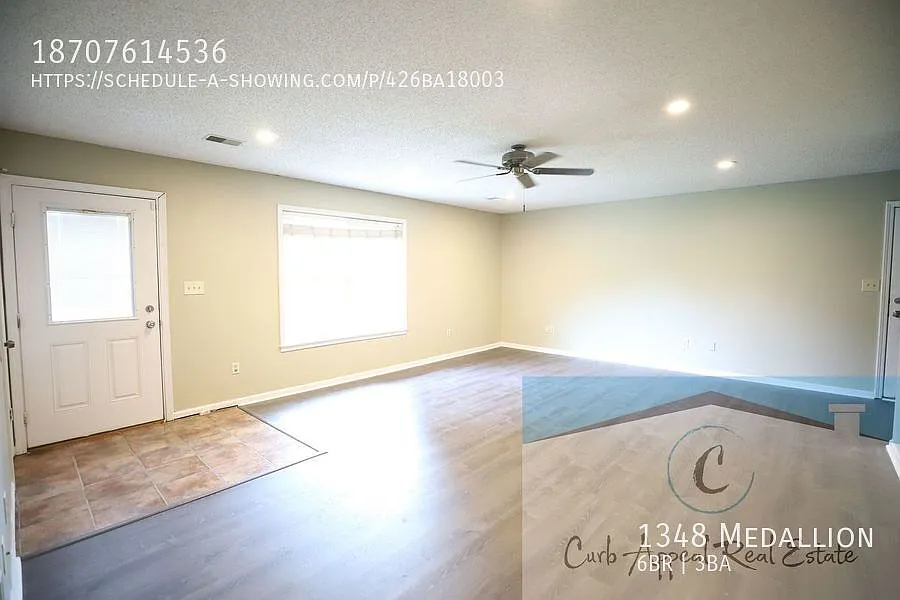 Nettleton Schools - 6 bed/ 3 bath 2,500 sq.ft.., back deck, fenced yard!! — Photo 4
