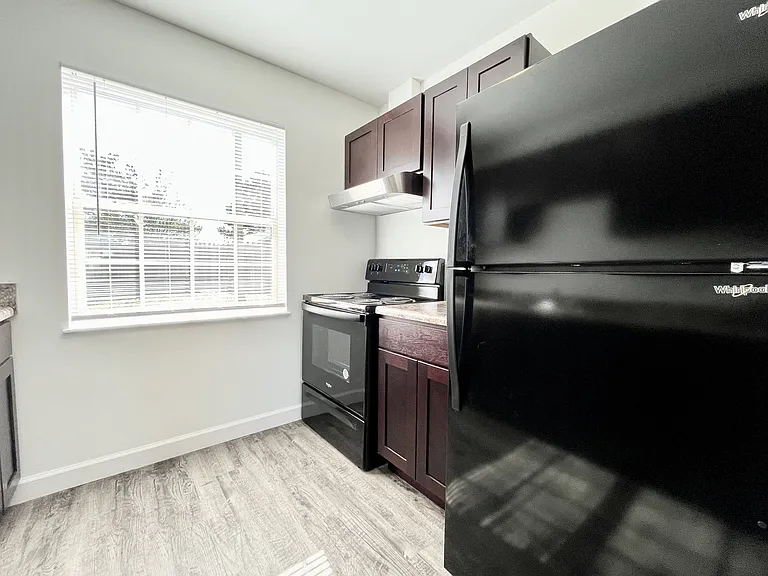 3 BR- Deluxe