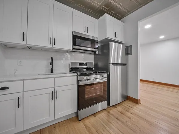 350 22nd Street image 1 of 5