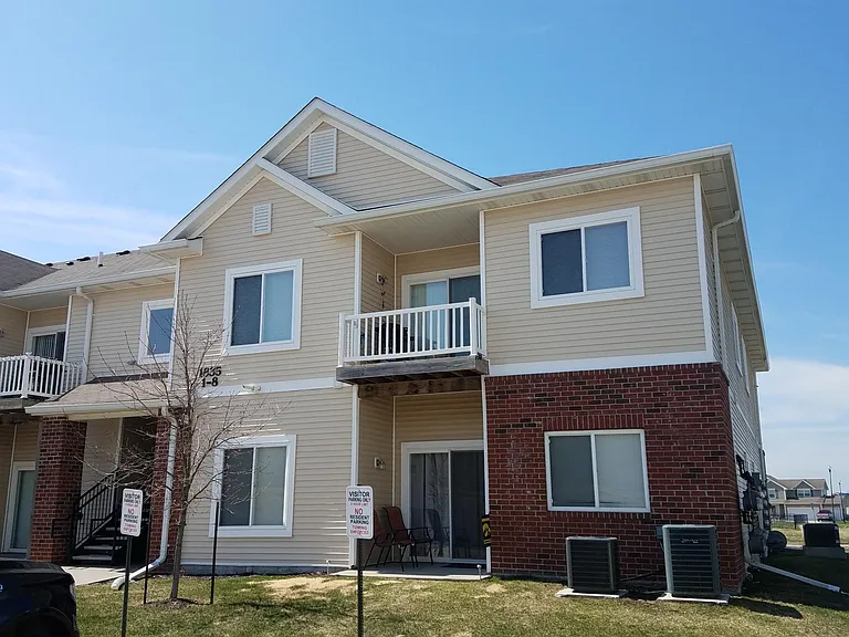 1835 SW White Birch Cir #3 — Photo 1