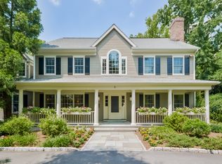 6 Morris Ct, Rye, NY 10580