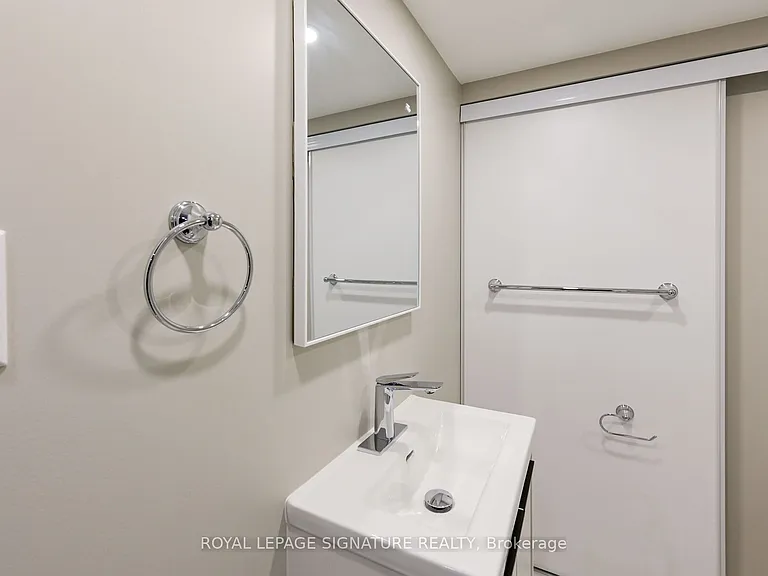 96 Highgate Dr #LOWER LEVEL B — Photo 18