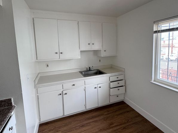 6429 Shattuck Ave APT B