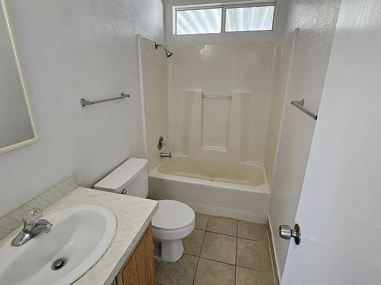 21761 Wisteria St — Photo 8